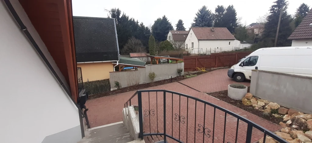 c3-2-name c2-19-name, Budapest II. kerület, Budaliget, Hidegkúti út