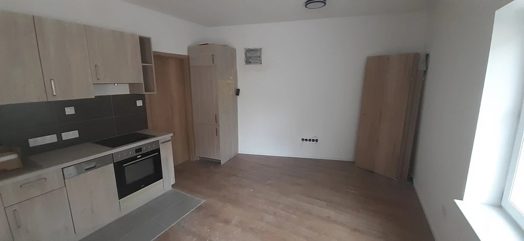 c3-2-name c2-23-name, Budapest II. kerület, Budaliget, Hidegkúti út