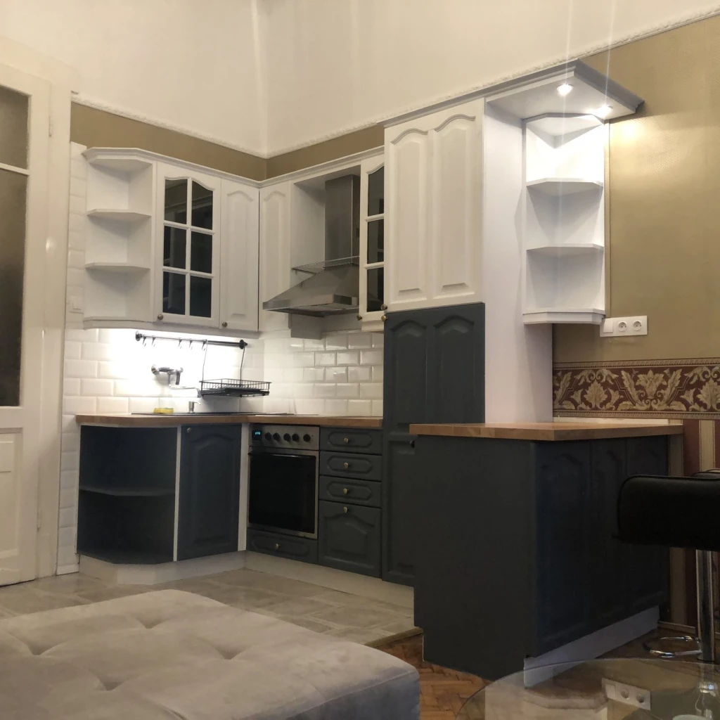 Kiadó Lakás, Budapest V. kerület Alkotmány utca 360.000 Ft