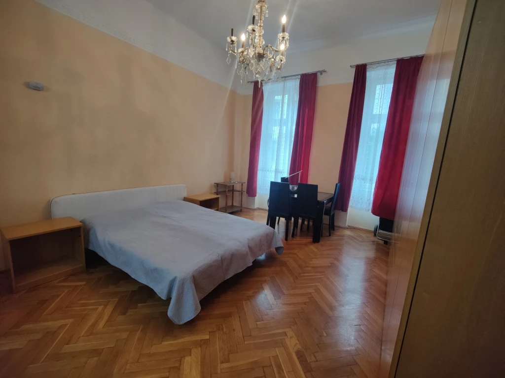 Kiadó Lakás, Budapest VII. kerület Dohány utca 240.000 Ft