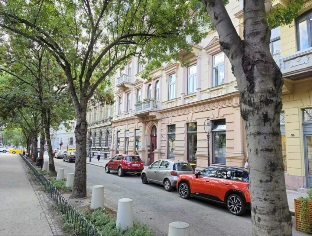 c3-2-name c2-23-name, Budapest VI. kerület, Nagykörúton belüli terület, Andrássy út