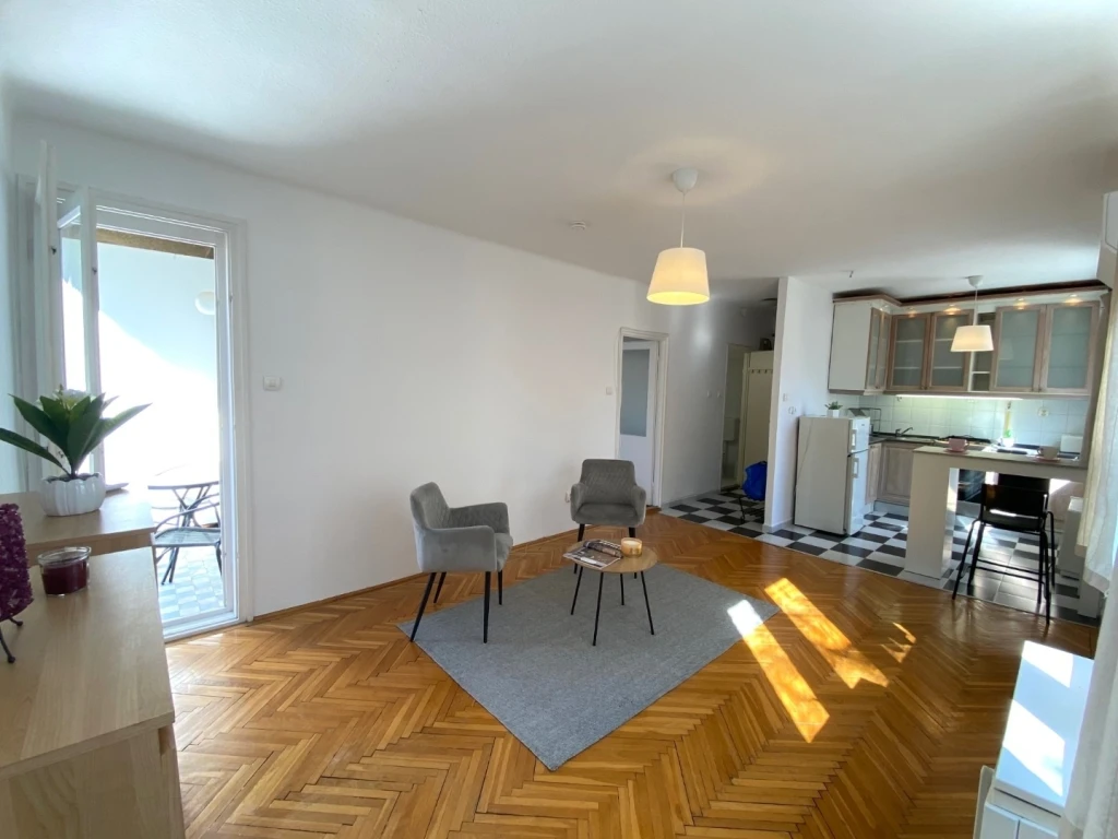 Kiadó Lakás, Budapest I. kerület Naphegy utca 260.000 Ft