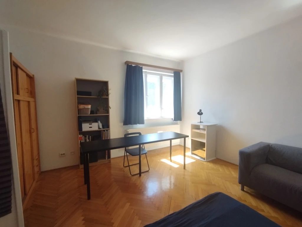 Kiadó Lakás, Budapest V. kerület Petőfi Sándor utca 300.000 Ft