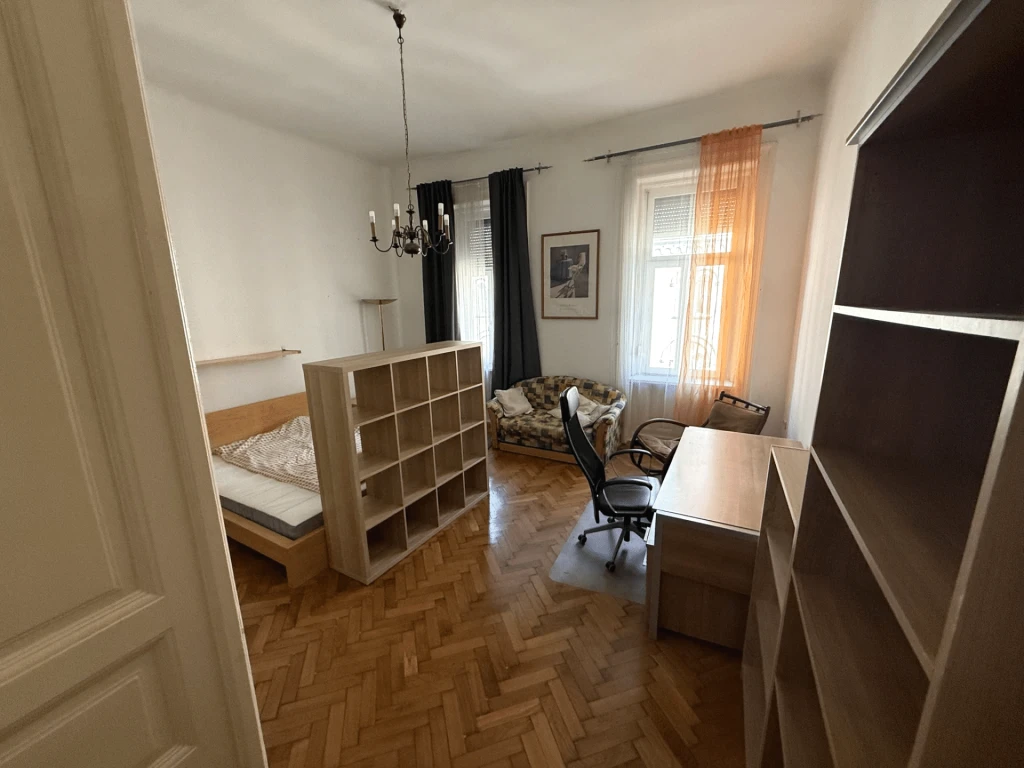 c3-2-name c2-19-name, Budapest VIII. kerület, Kiss József utca