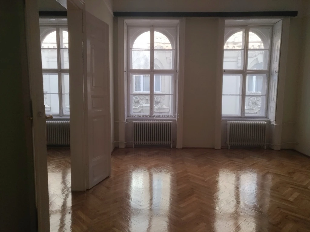 Kiadó Lakás, Budapest V. kerület Nádor utca 400.000 Ft