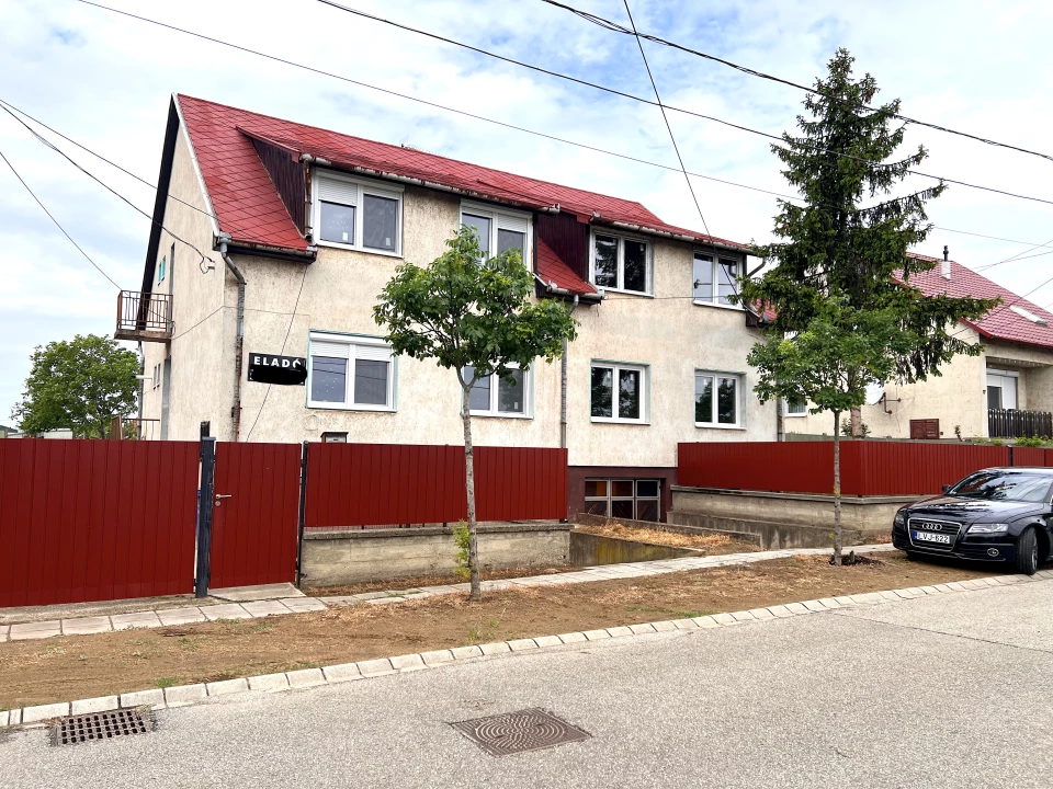 For sale semi-detached house, Debrecen