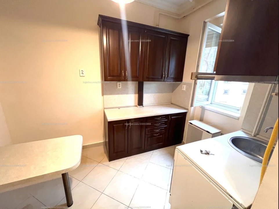 Kiadó téglalakás, Debrecen