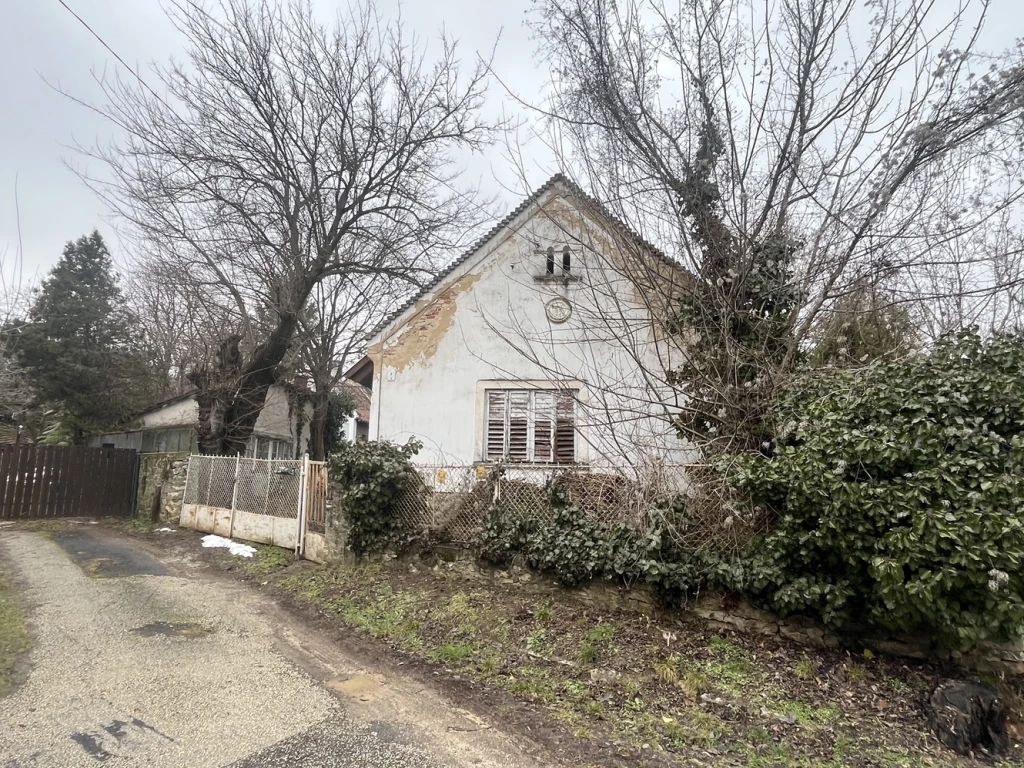 Eladó családi ház, Vászoly, Faluközpontban