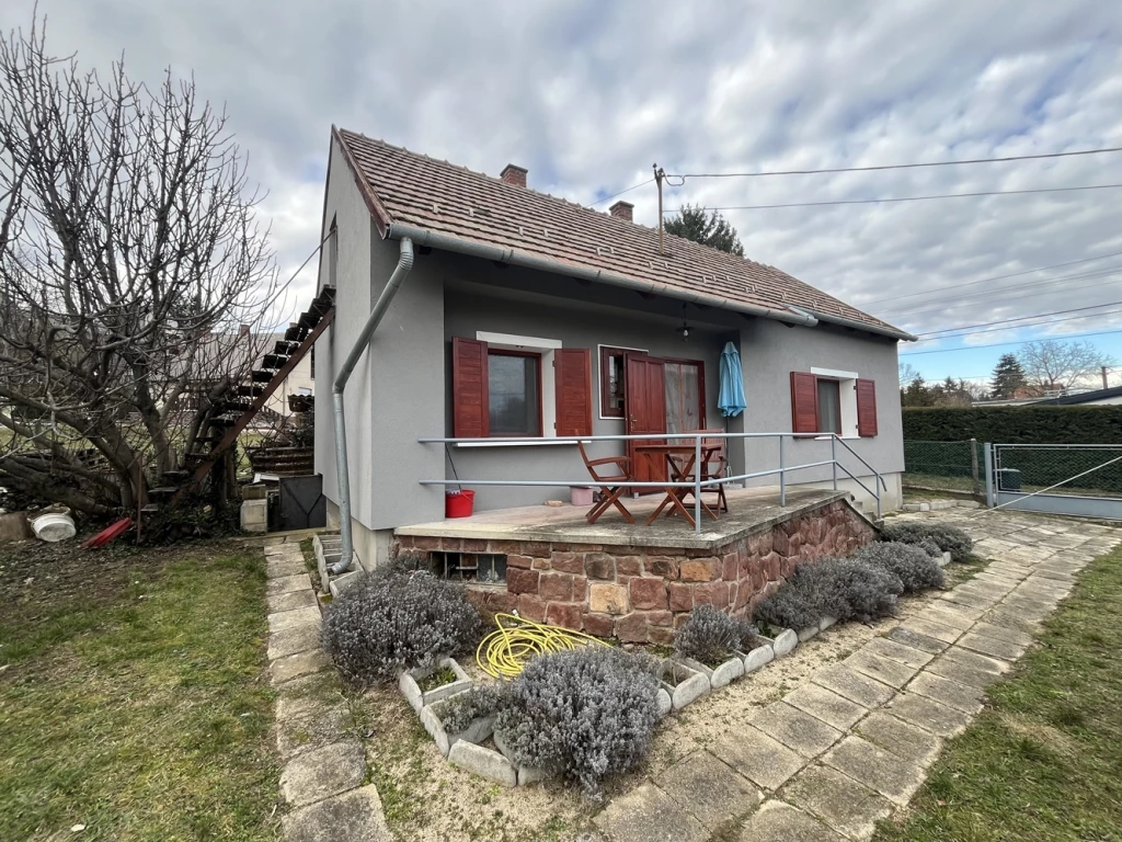 Eladó családi ház, Ábrahámhegy, Csörgey utca