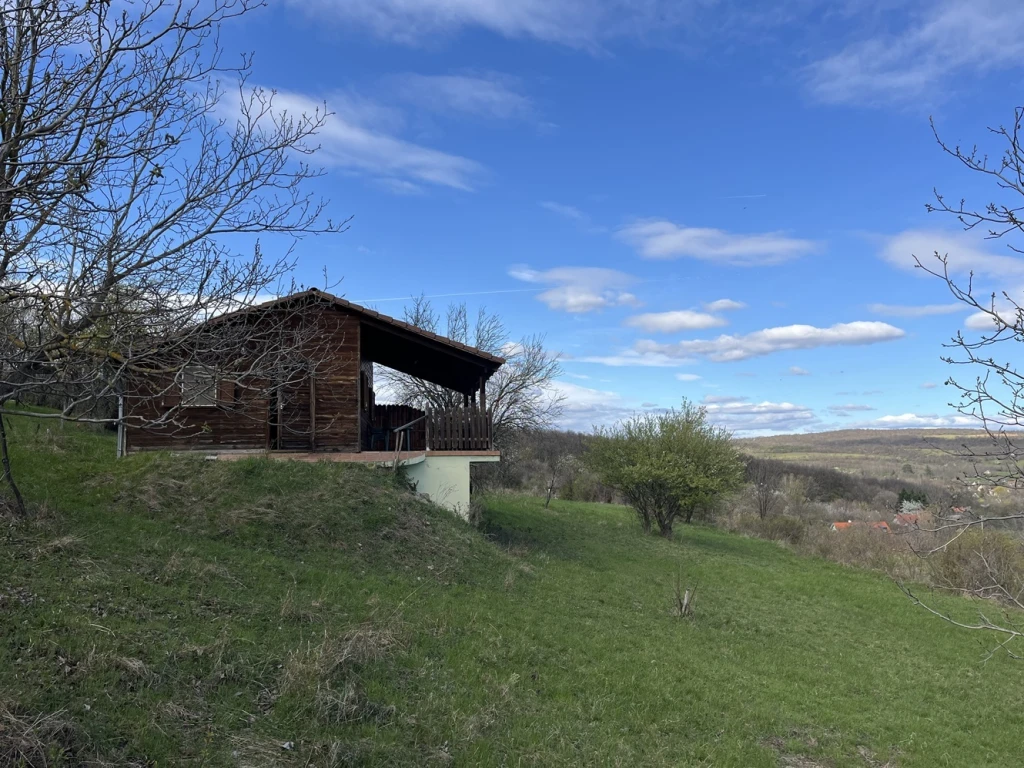 Eladó családi ház, Balatonhenye, Külterület