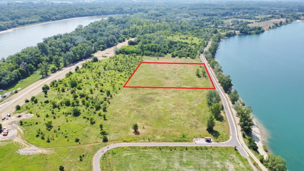 For sale building plot, Szentendre, A Lupa tó mellett