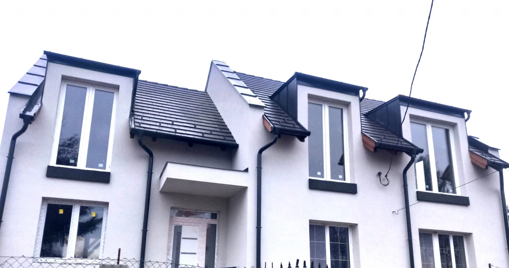 XV. Kerület, Csővár utca közelében, 84 m²-es, 2 generációs, ikerház