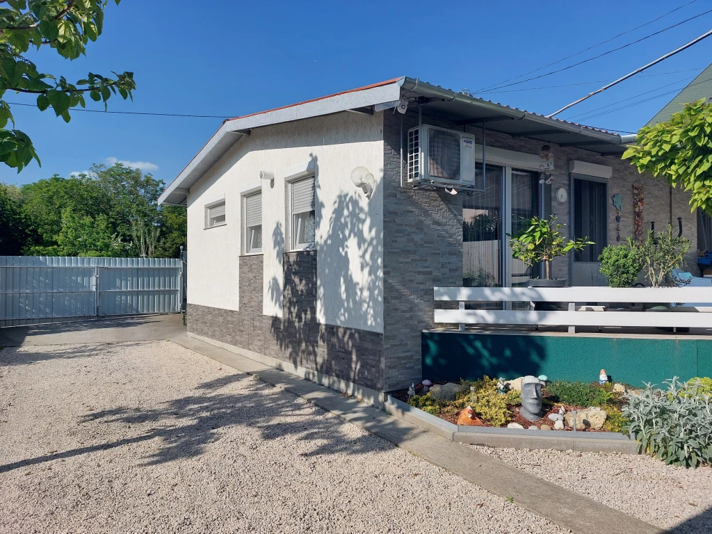 For sale house, Maglód, Sugár út környéke