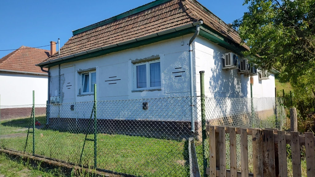 Cserháthaláp, Táncsics M. utca, 90 m²-es, családi ház, 3 szobás