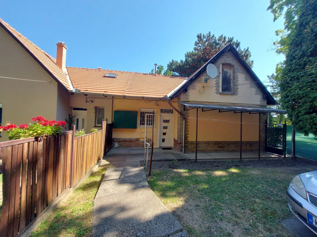 For sale semi-detached house, Budaörs, Beregszászi utca