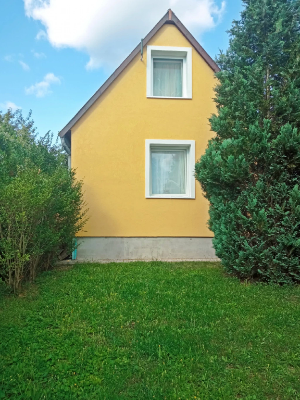 Kerepes, Homok dűlő, 82 m²-es, családi ház, 3 szobás, felújított / újszerű állapotú