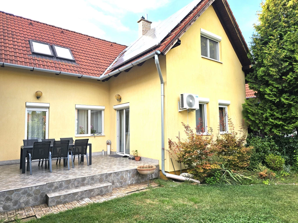 For sale terraced house, Veresegyház, Bartók Béla utca