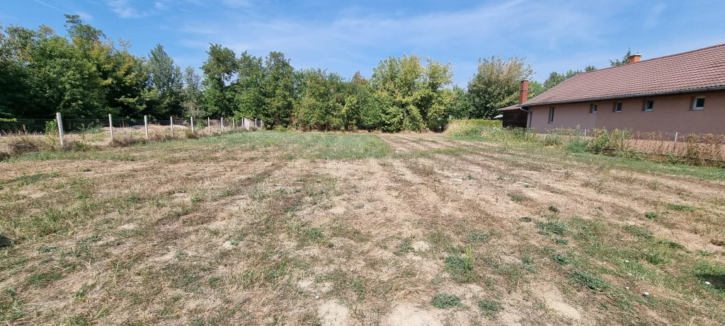 For sale building plot, Balatonőszöd, Lakóövezet