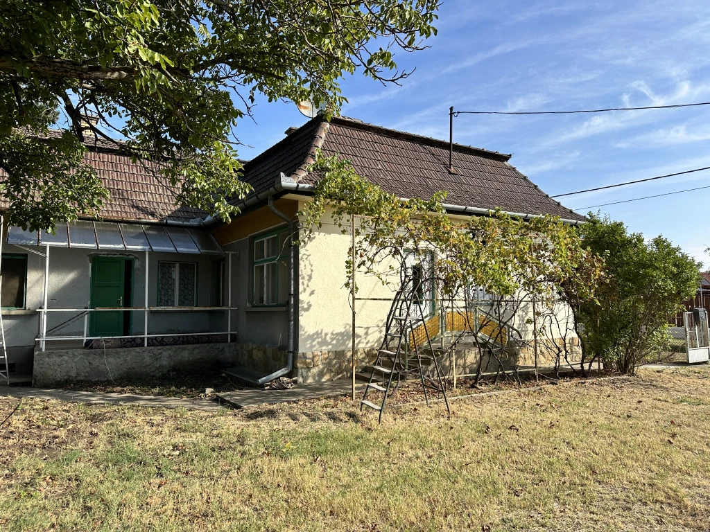 For sale house, Albertirsa, Szép környezet