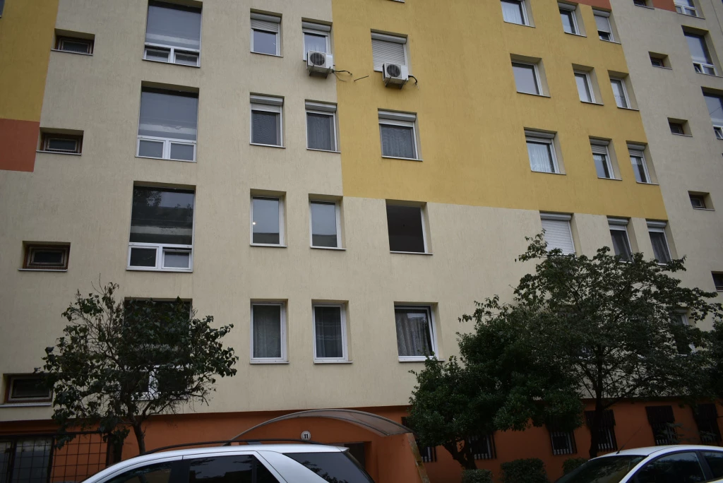 XIX. Kerület, Szigligeti utca, 54 m²-es, 6. emeleti, társasházi lakás