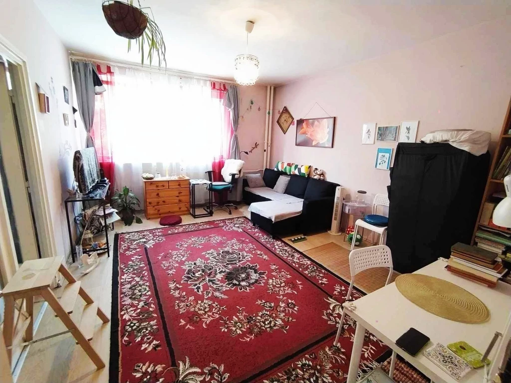 XIV. Kerület, Alsórákos, 37 m²-es, 2. emeleti, társasházi lakás