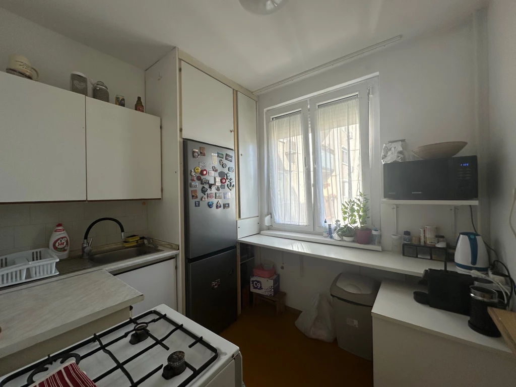 IV. Kerület, Újpest lakótelep, 53 m²-es, 8. emeleti, társasházi lakás