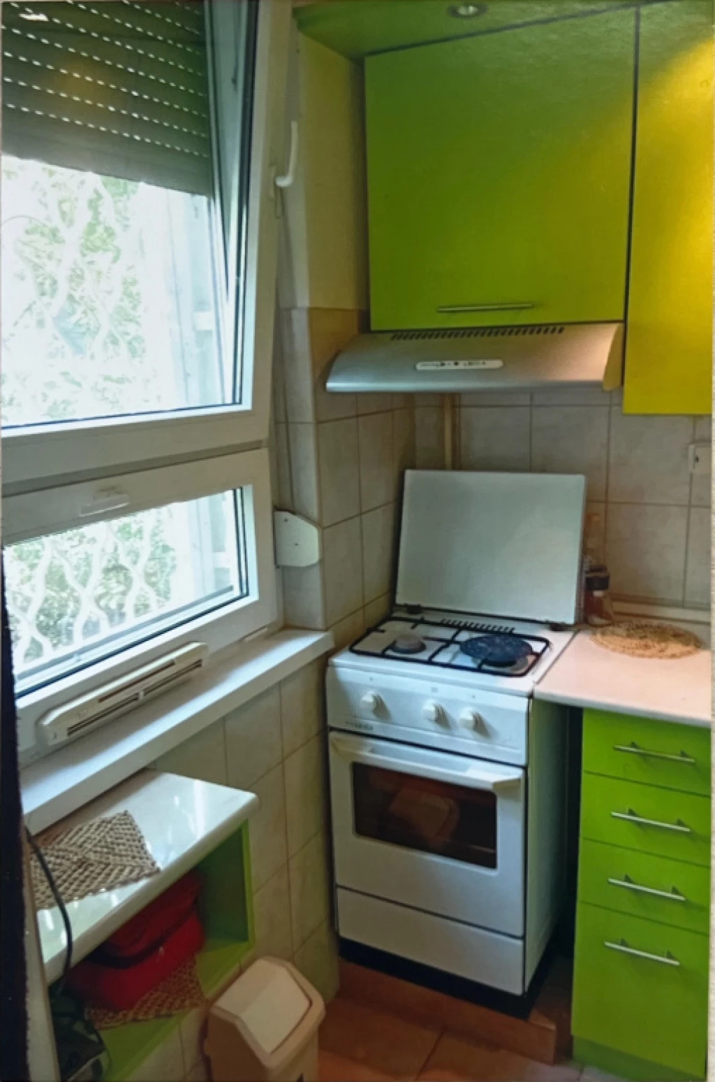 XIX. Kerület, Wekerle telepen, 28 m²-es, magasföldszinti, társasházi lakás