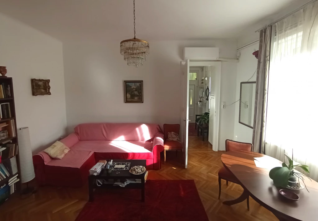 IV. Kerület, Deák Ferenc utca, 68 m²-es, 1. emeleti, társasházi lakás