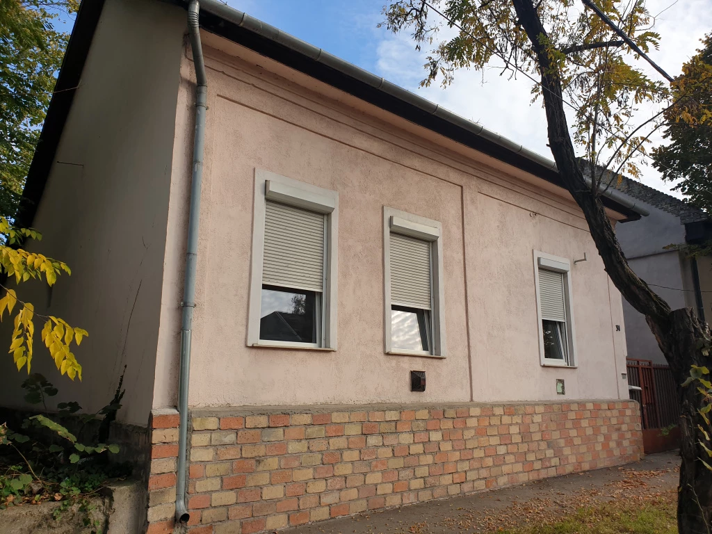 XXI. Kerület, Csepel-Ófalu, 84 m²-es, családi ház, 2 szobás