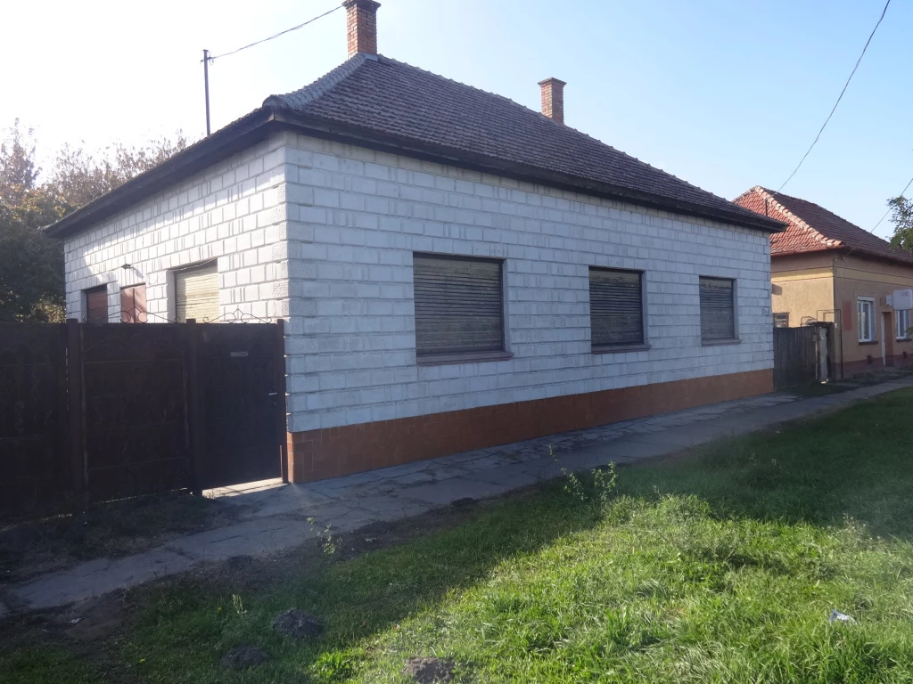 For sale house, Jászkarajenő, Fő utca