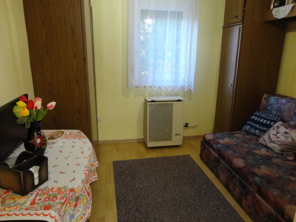 Veresegyház, Borsika utca, 40 m²-es, családi ház, 1+2 félszobás