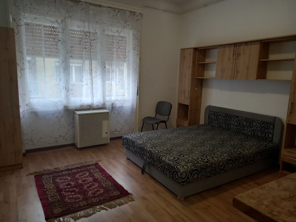 XIII. Kerület, Tátra utca, 34 m²-es, 2. emeleti, társasházi lakás