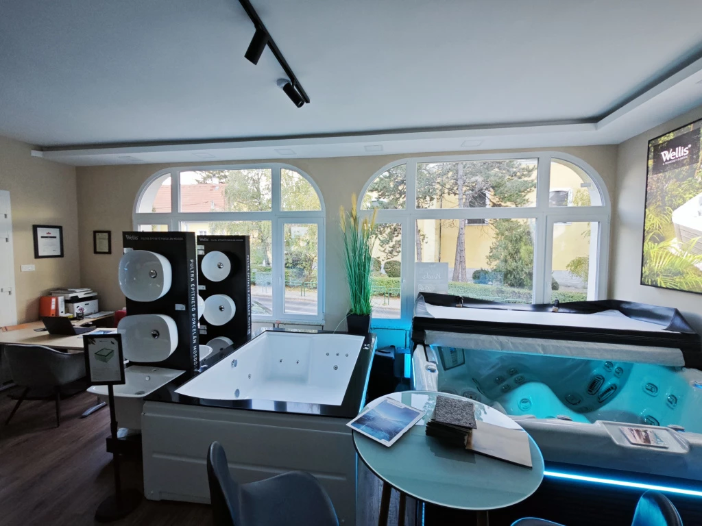 Budakeszi, Központ, 161 m²-es, üzlethelyiség utcai bejárattal