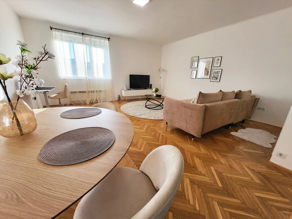 XIII. Kerület, Újlipótváros, 59 m²-es, 6. emeleti, társasházi lakás