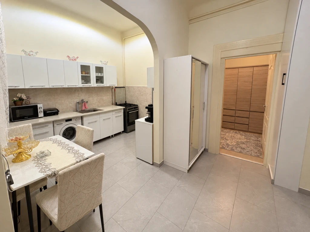 VIII. Kerület, Orczy út, 44 m²-es, társasházi lakás, 2 szobás
