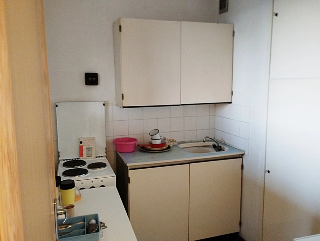 Érd, Béke tér közelében tér, 44 m²-es, 4. emeleti, társasházi lakás