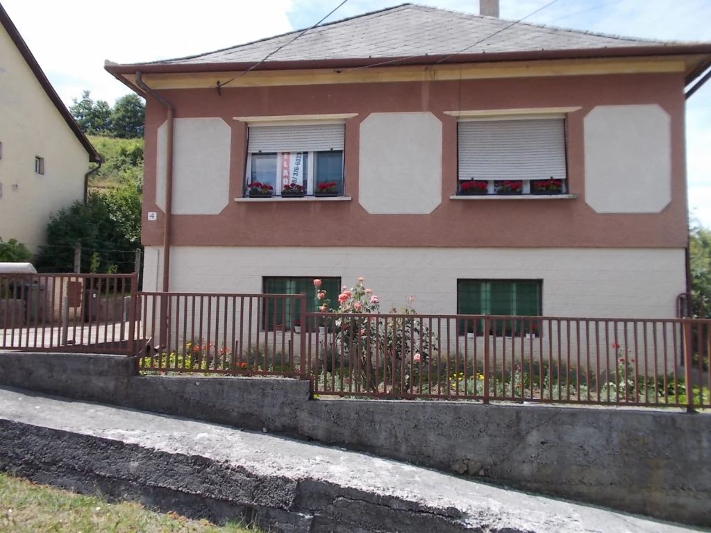 For sale house, Ózd, Cipó utca