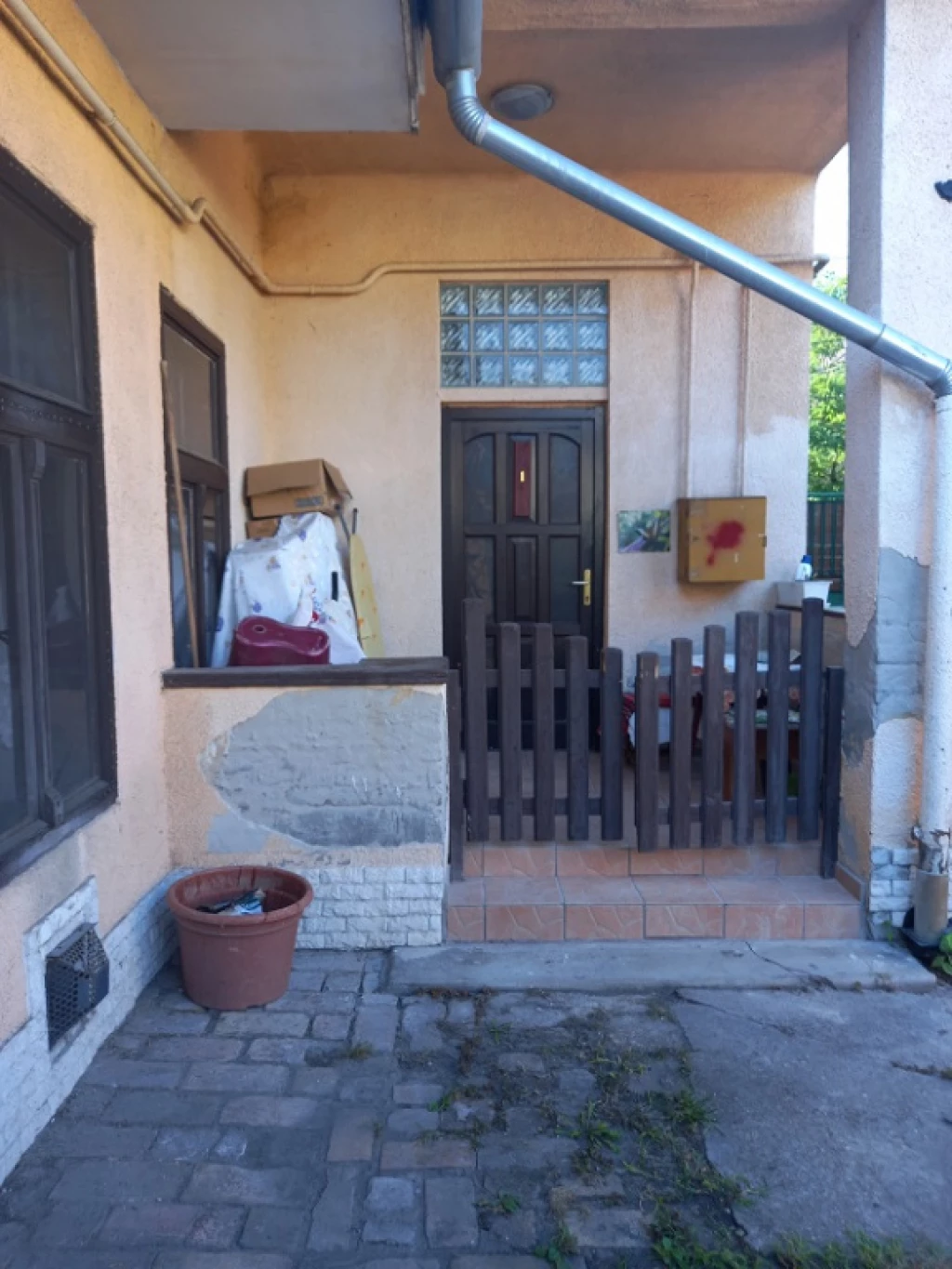 XX. Kerület, Tátratér közeli utca, 36 m²-es, házrész, jó állapotú