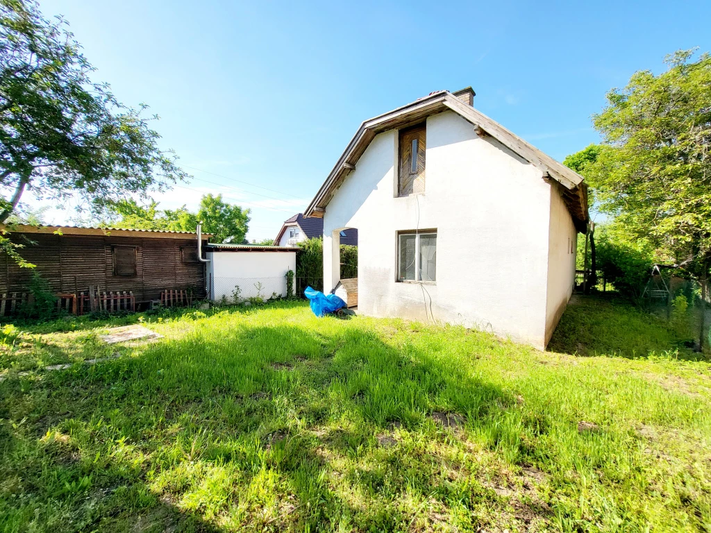 Diósd, Sashegy utca, 60 m²-es, családi ház, 3 szobás, felújítandó állapotú