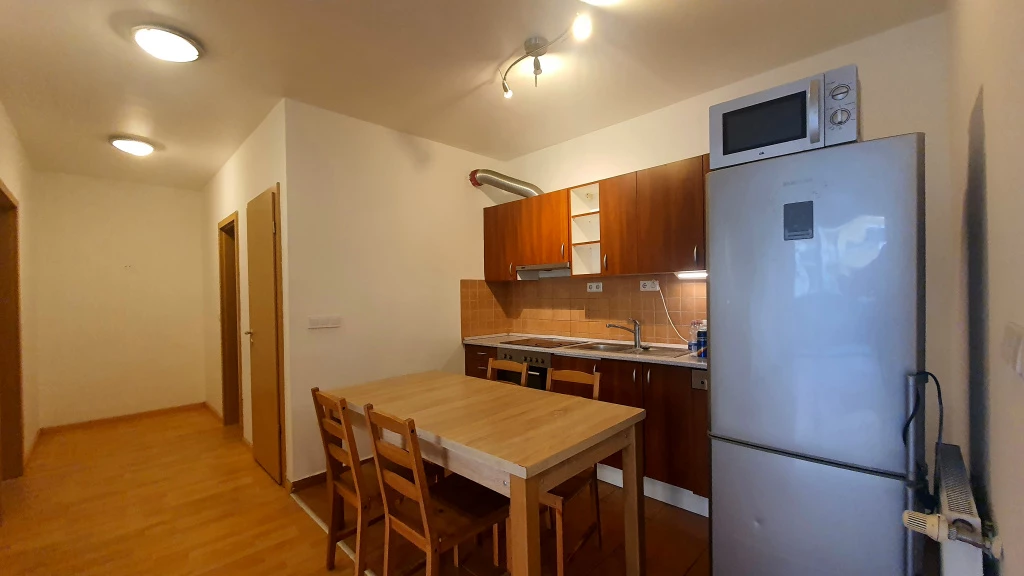 VIII. Kerület, KUN utca, 76 m²-es, 2. emeleti, társasházi lakás