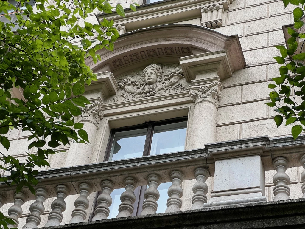 VI. Kerület, Andrássy út, 39 m²-es, 3. emeleti, társasházi lakás