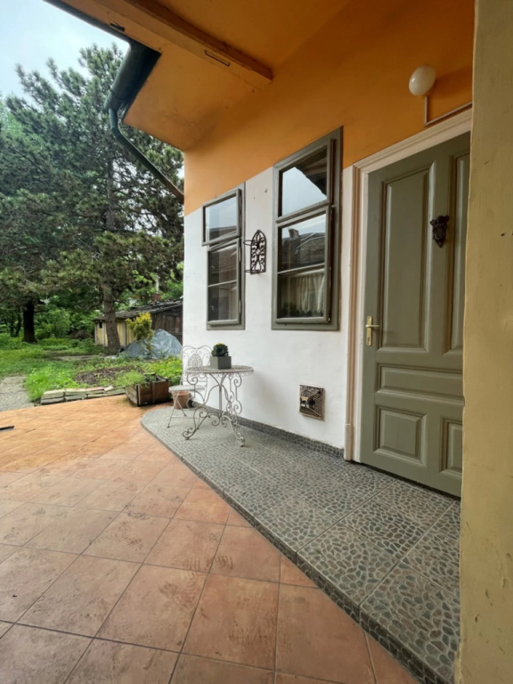 Vác, Zrínyi Miklós utca, 46 m²-es, földszinti, társasházi lakás