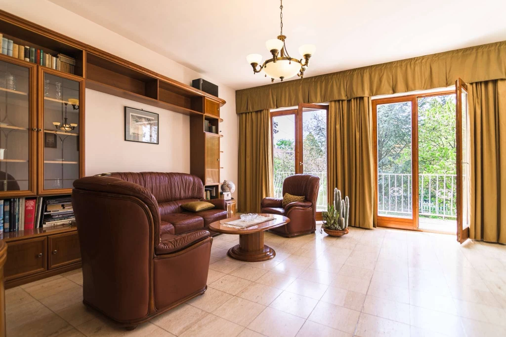 II. kerület, kisgazda utca, 218 m²-es, családi ház, 4 szobás