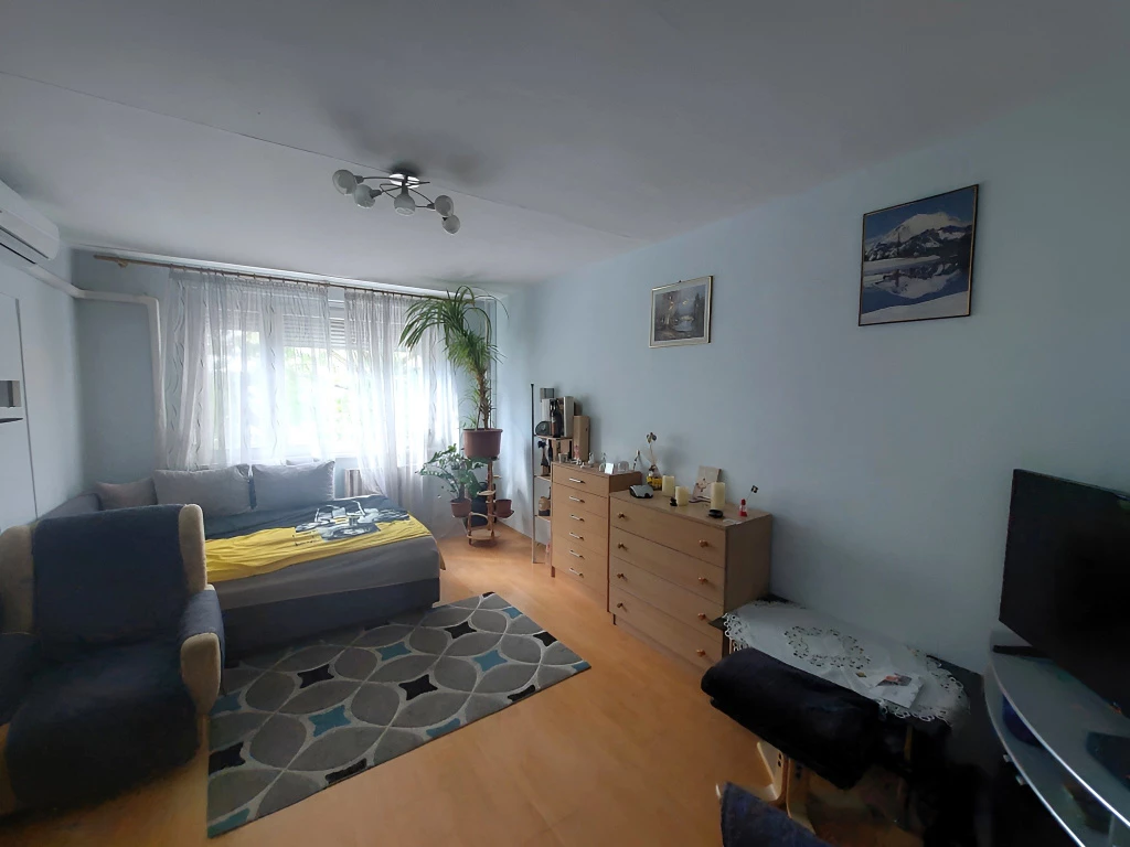 XV. Kerület, Páksomliget utca, 65 m²-es, 3. emeleti, társasházi lakás
