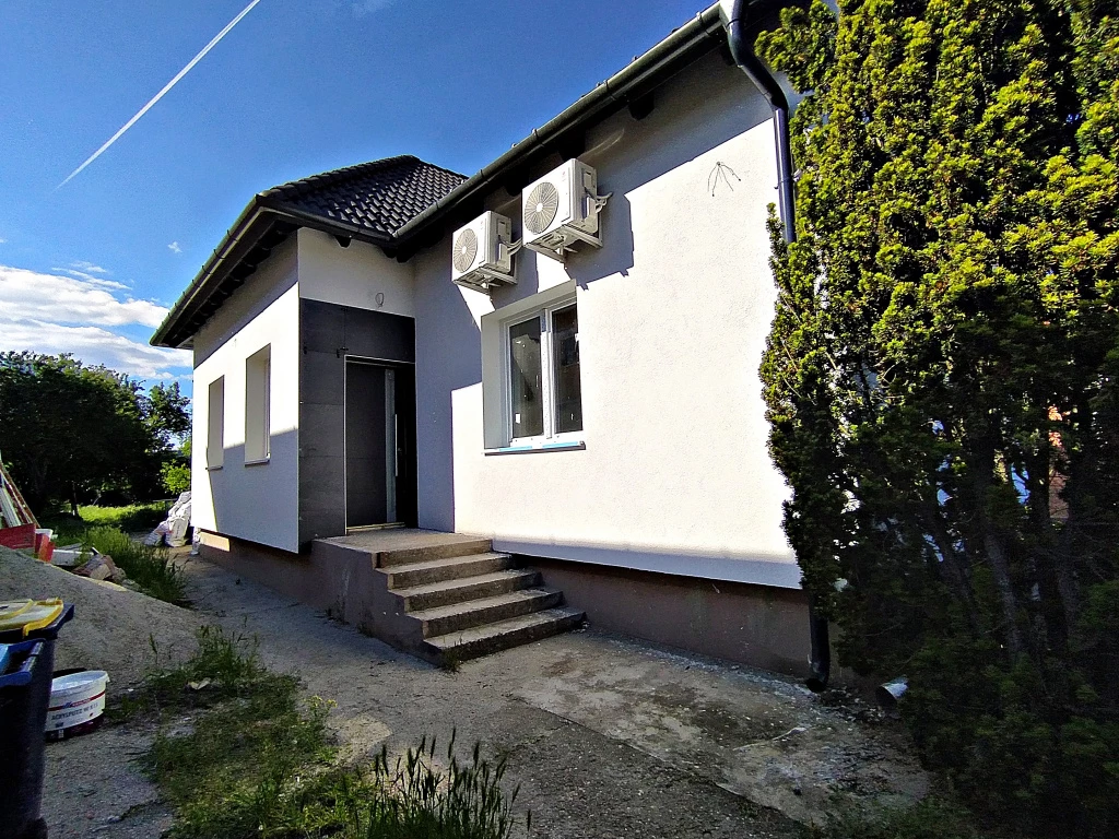 XVIII. Kerület, Kossuth Ferenc Telep utca, 170 m²-es, családi ház
