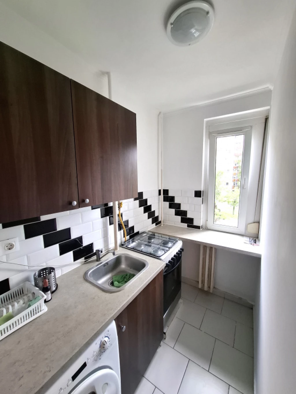 IV. Kerület, Rózsa utca, 34 m²-es, 2. emeleti, társasházi lakás
