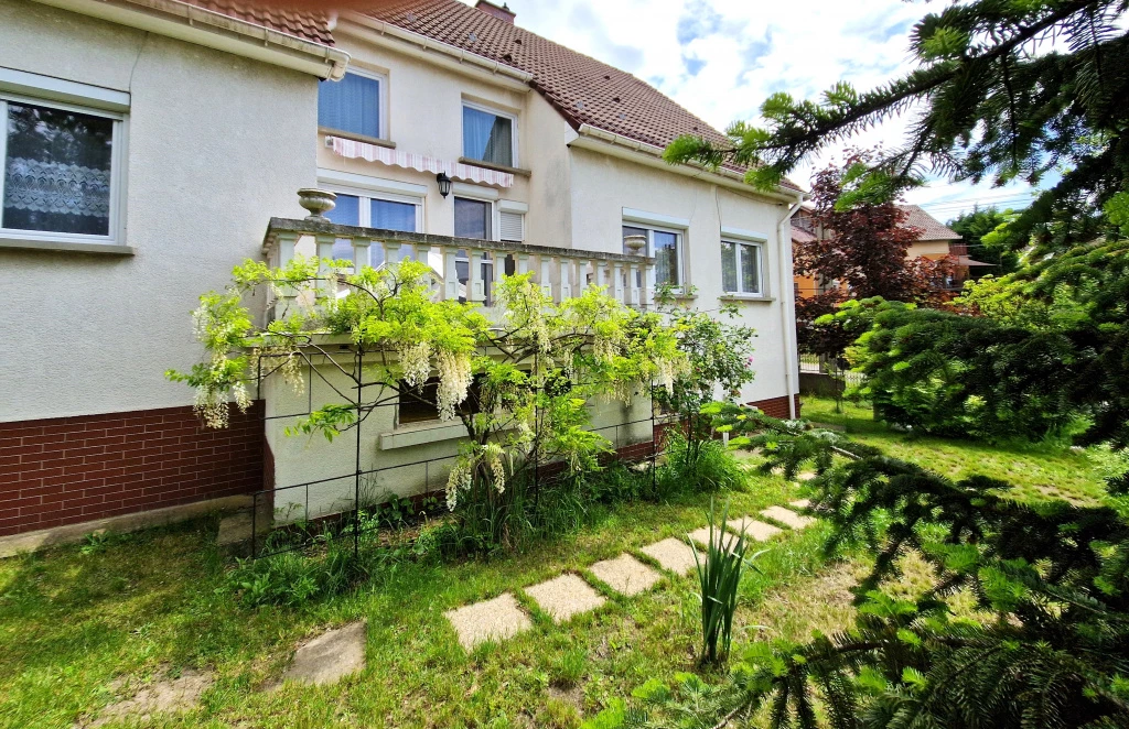 XVII. Kerület, Gerecsehida utca, 192 m²-es, családi ház, 3+1 félszobás
