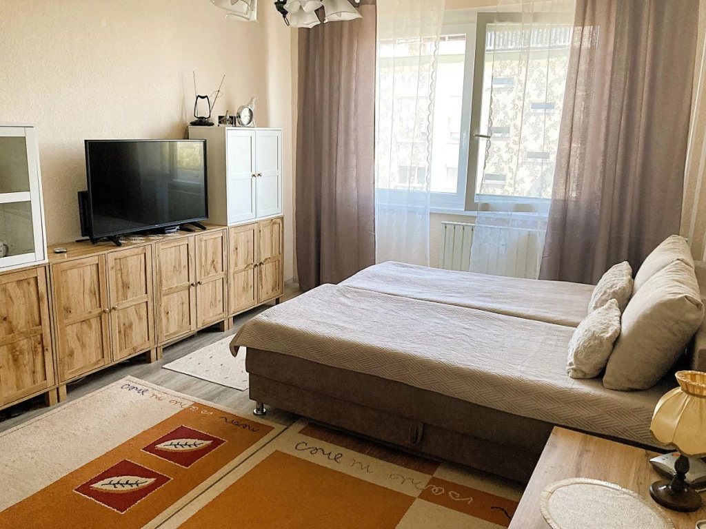 XV. Kerület, Páskom park, 65 m²-es, 9. emeleti, társasházi lakás