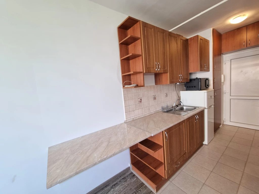 Nyíregyháza, Vasvári Pál utca, 21 m²-es, 4. emeleti, társasházi lakás