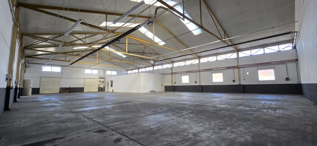 Halásztelek, II. Rákóczi Ferenc utca, 1350 m²-es, telephely, felújított állapotú
